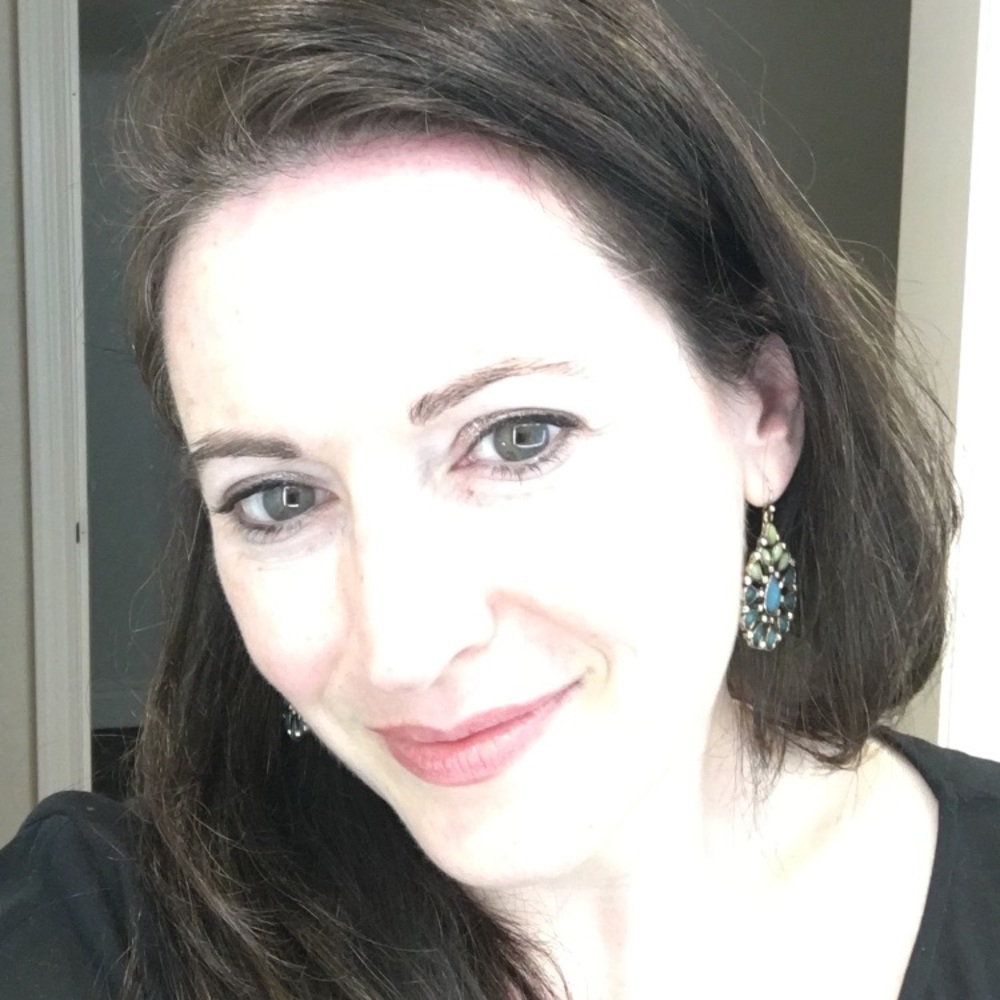 Meet your Posher, Claire